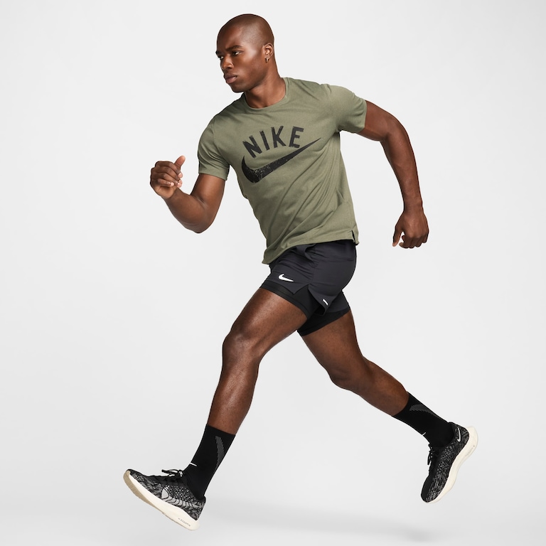 Camiseta Nike Dri-FIT Miller Masculina - Foto 4