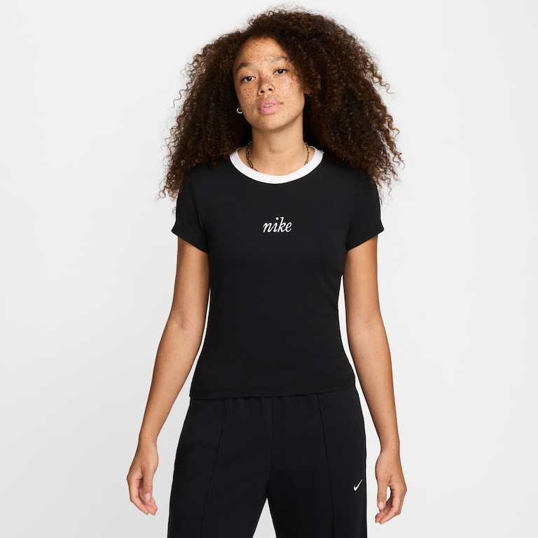 Camiseta Nike Sportswear Challenger Feminina - Foto 1