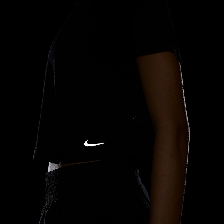 Camiseta Nike One Classic Feminina - Foto 6