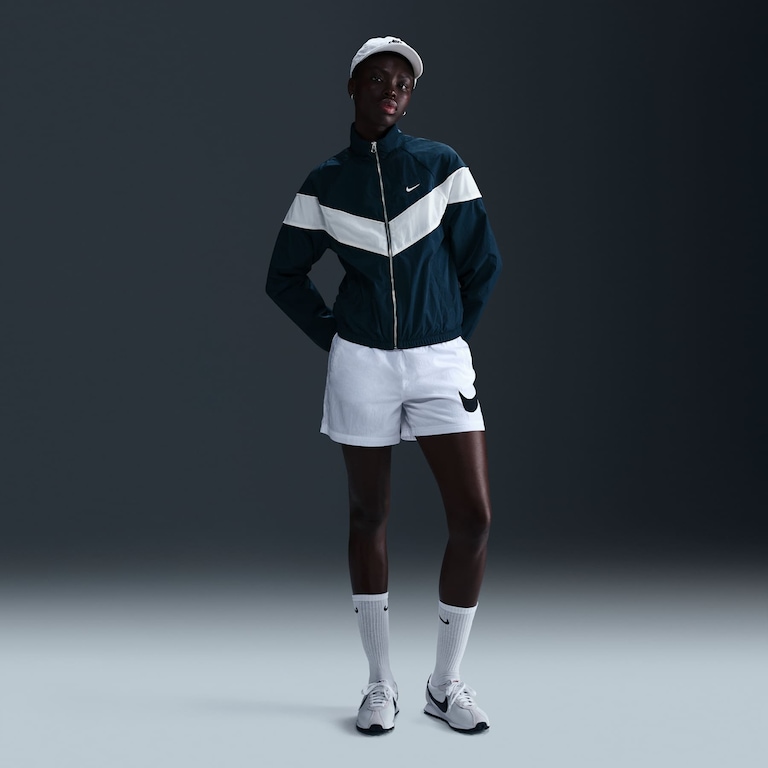 Jaqueta Nike Sportswear Woven Feminina - Foto 4