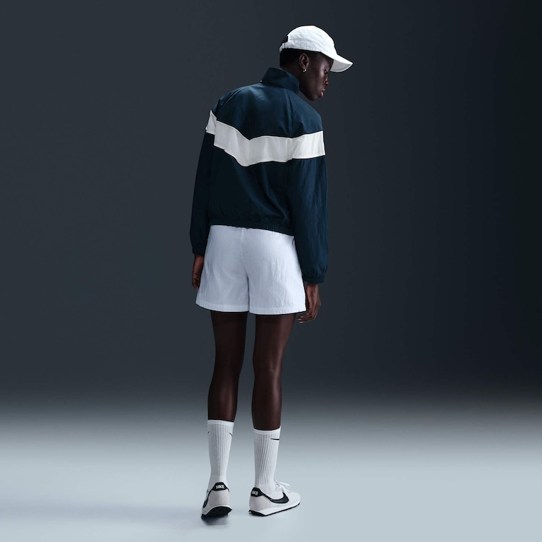 Jaqueta Nike Sportswear Woven Feminina - Foto 5
