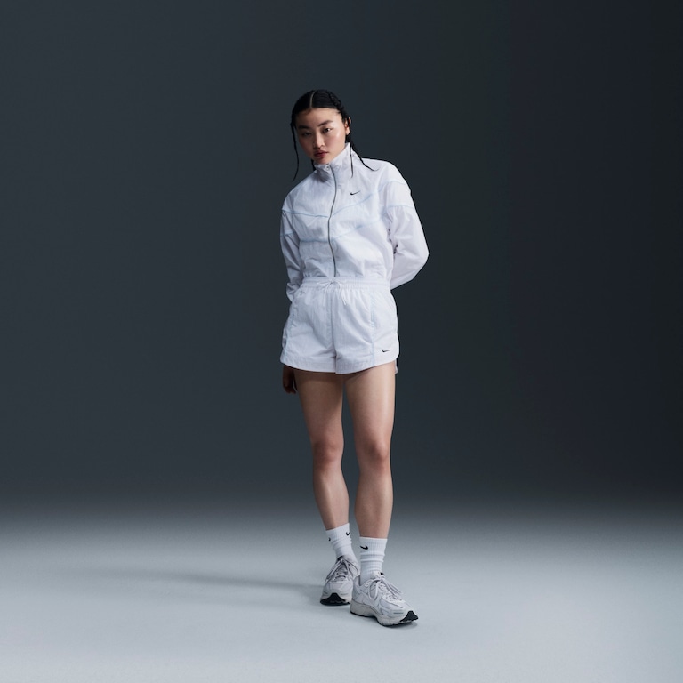 Jaqueta Nike Sportswear Woven Feminina - Foto 4