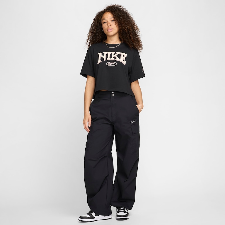 Camiseta Nike Sportswear Classic Feminina - Foto 6