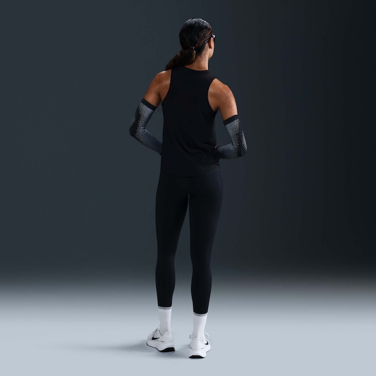 Camiseta Nike One Swoosh Feminina - Foto 5