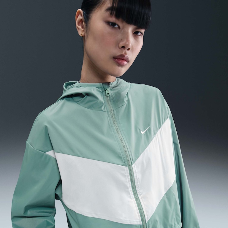 Jaqueta Nike Sportswear Windrunner Feminina - Foto 1