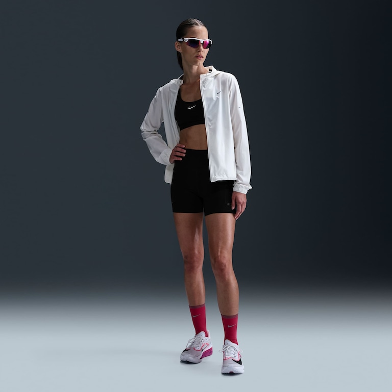 Shorts Nike Dri-FIT Swift Feminino - Foto 1