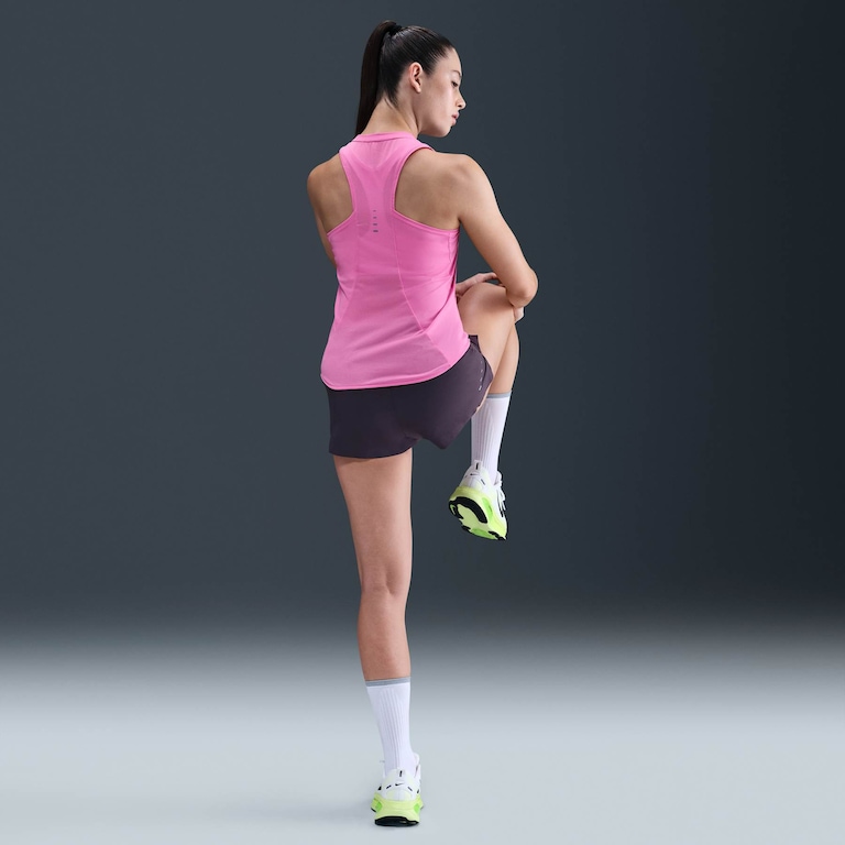 Regata Nike Dri-FIT Run Swift Feminina - Foto 5
