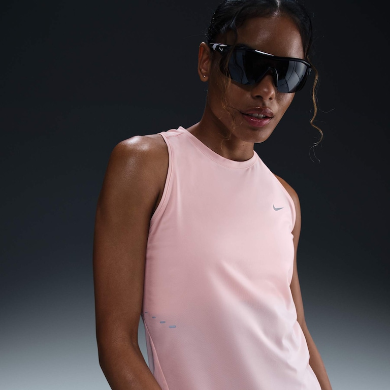 Regata Nike Dri-FIT Run Swift Feminina - Foto 1