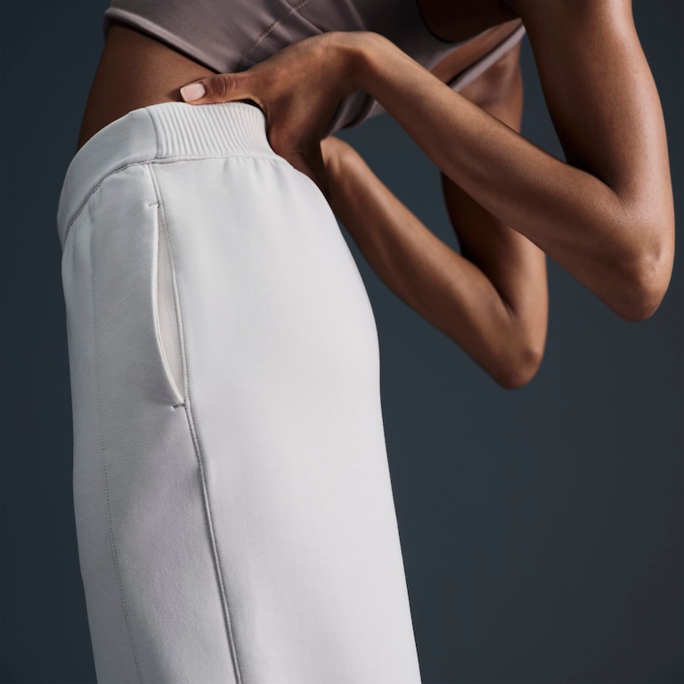 Calça Nike Dri-FIT Jogger Soft 24.7 Feminina - Foto 4