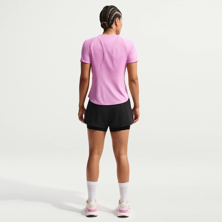 Camiseta Nike Dri-FIT Swift Feminina - Foto 5
