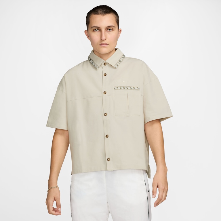 Camisa Nike Sportswear Essential Feminina - Foto 1