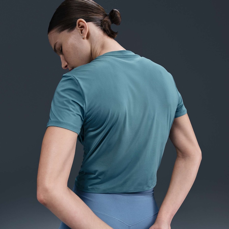 Camiseta Nike One Classic Cropped Feminina - Foto 2