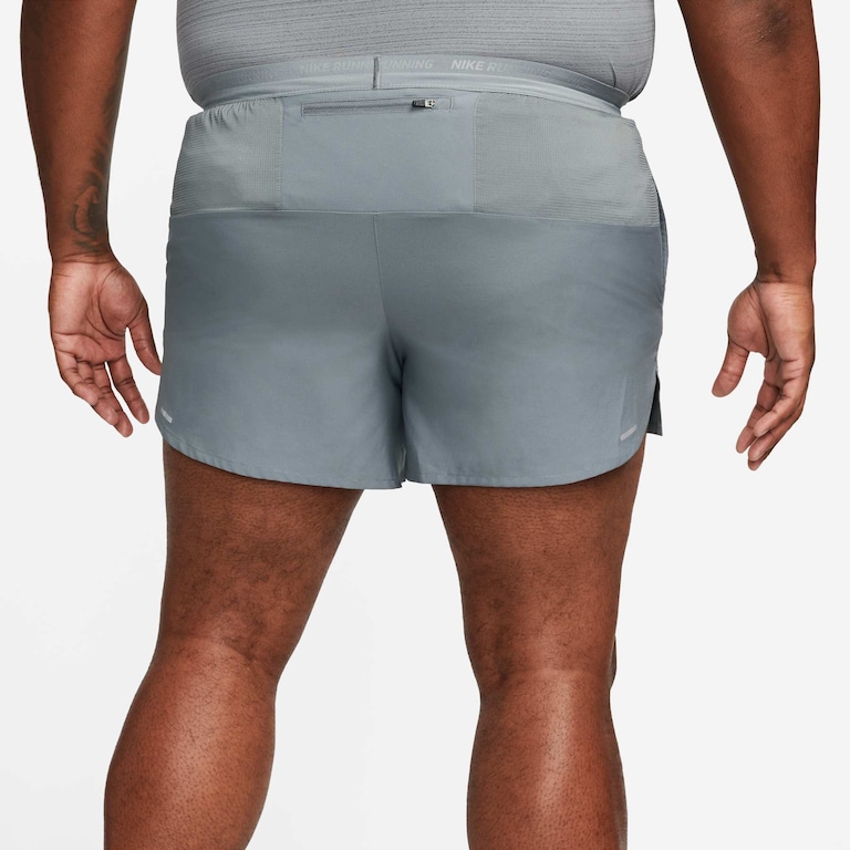 Shorts Nike Dri-FIT Stride Masculino - Foto 11