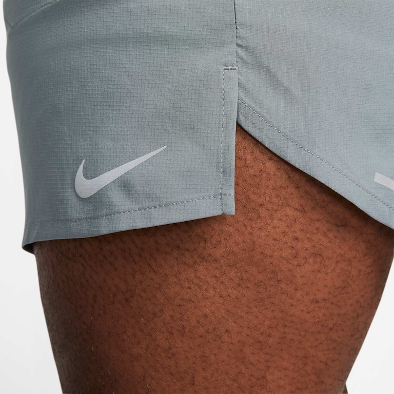 Shorts Nike Dri-FIT Stride Masculino - Foto 13