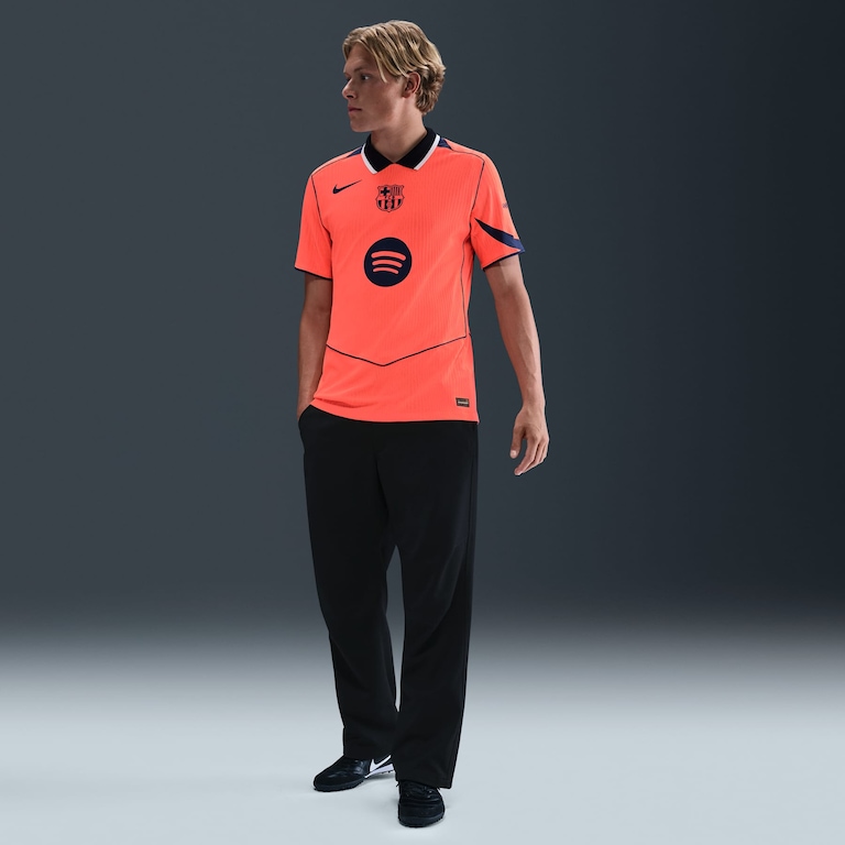 Camisa Barcelona Nike Total 90 III 2025/26 Jogador Masculina - Foto 4