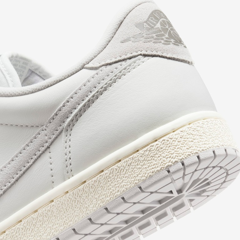 Tênis Air Jordan 1 Low Masculino - Foto 8