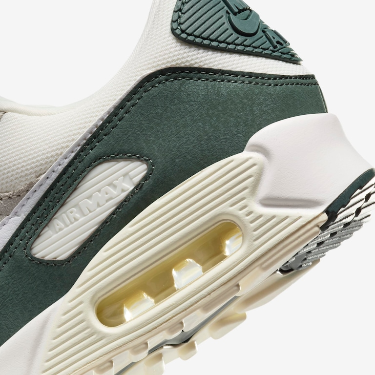 Tênis Nike Air Max 90 Feminino - Foto 9