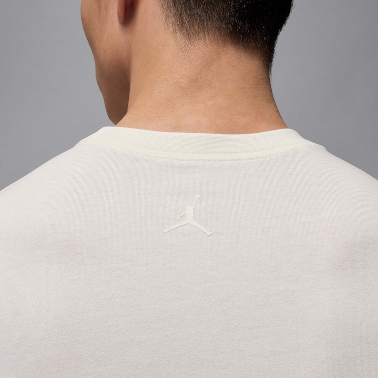 Camiseta Jordan Flight Essentials Masculina - Foto 5