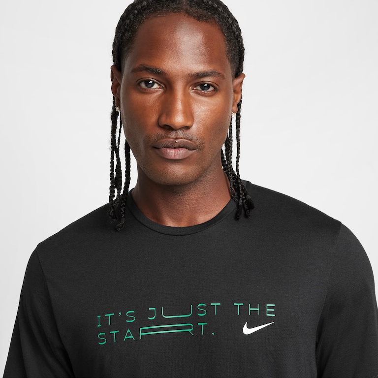 Camiseta Nike Dri-FIT Rise365 Masculina - Foto 3