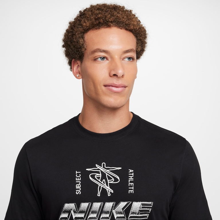 Camiseta Nike Fri-FIT GFX Masculina - Foto 3