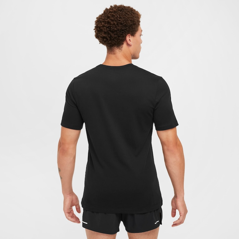 Camiseta Nike Dri-FIT Trail Energy Masculina - Foto 2