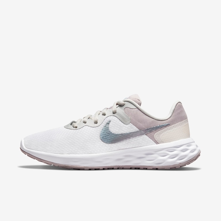Tênis Nike Revolution 6 Premium Feminino - Foto 1
