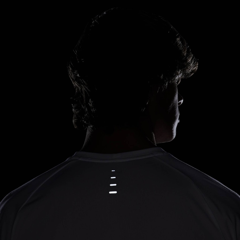 Camiseta Nike Dri-FIT Advance Masculina - Foto 8