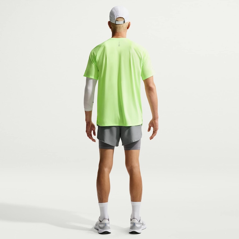 Camiseta Nike Dri-FIT Advance Masculina - Foto 5