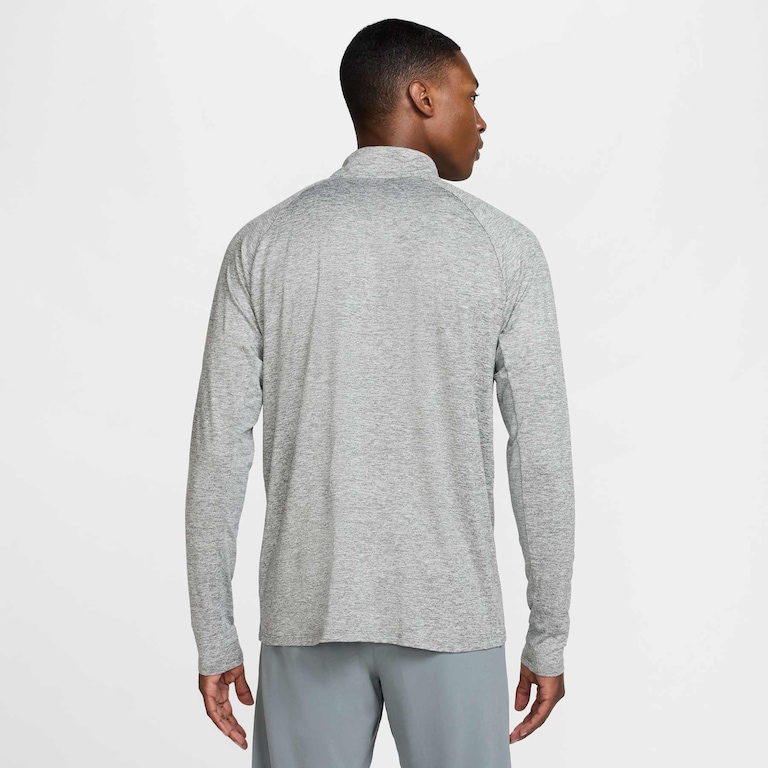Camiseta Nike Stride Masculina - Foto 2