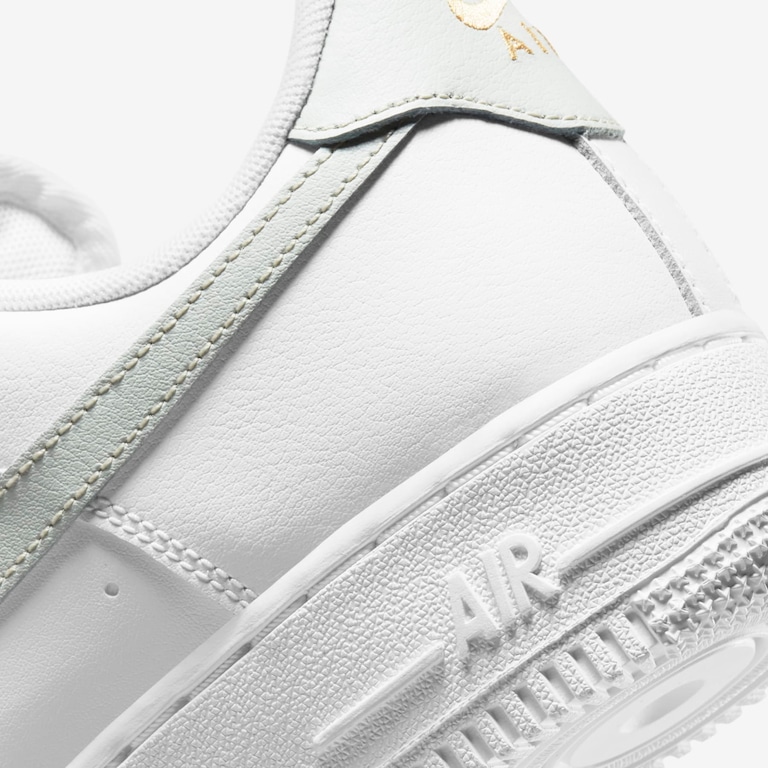 Tênis Nike Air Force 1 "07 Feminino - Foto 8