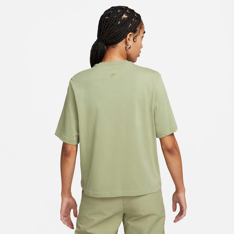 Camiseta Nike Sportswear Boxy Campus Feminina - Foto 2