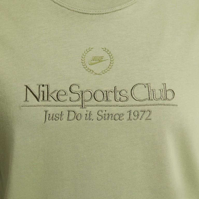 Camiseta Nike Sportswear Boxy Campus Feminina - Foto 4