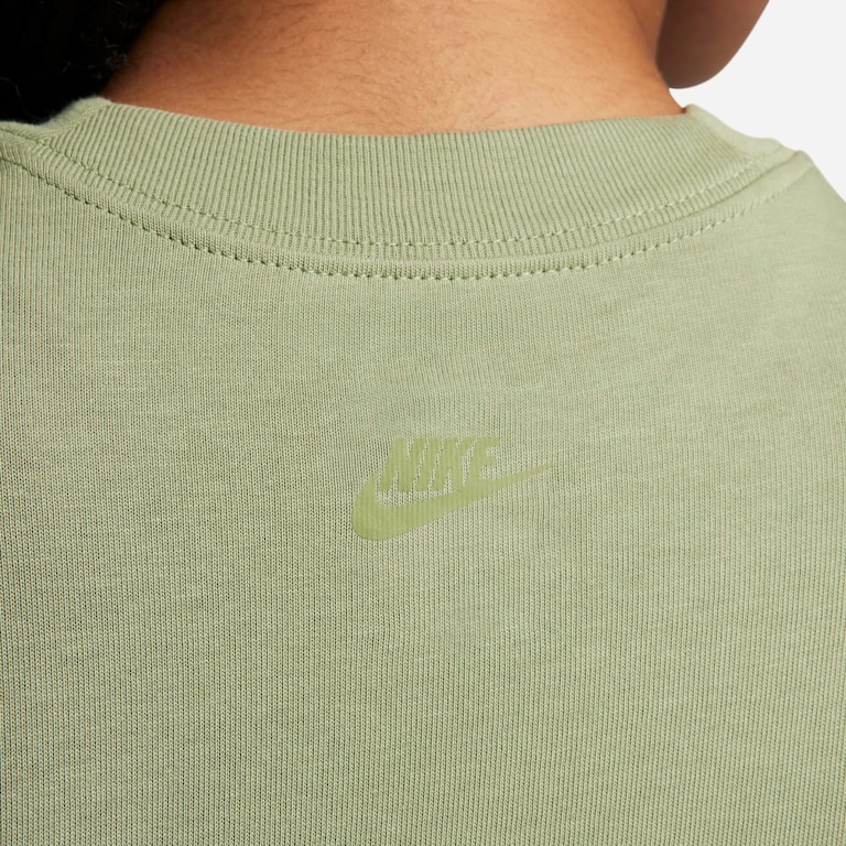 Camiseta Nike Sportswear Boxy Campus Feminina - Foto 5