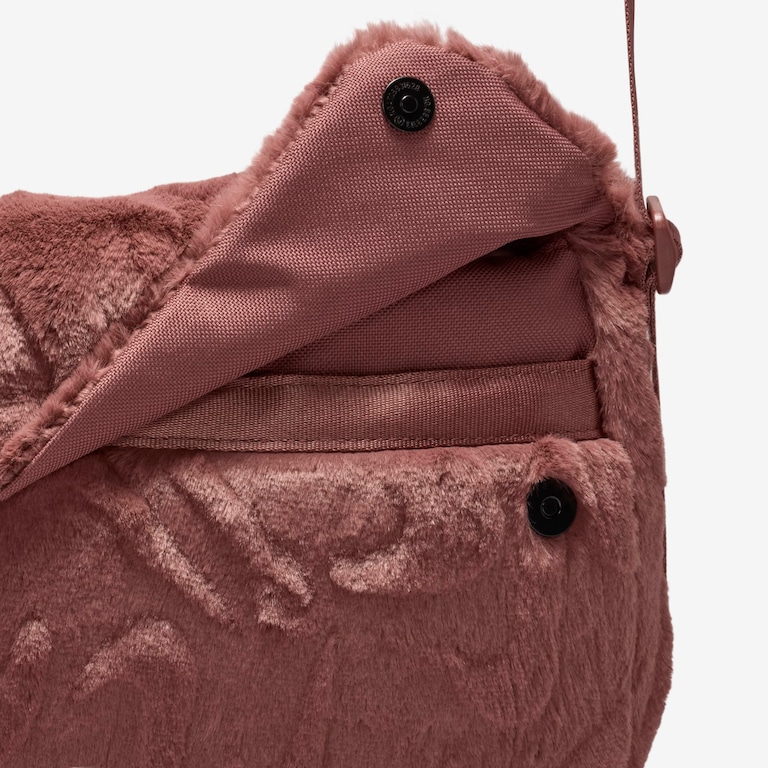 Bolsa Nike Sportswear Futura 365 Feminina - Foto 7