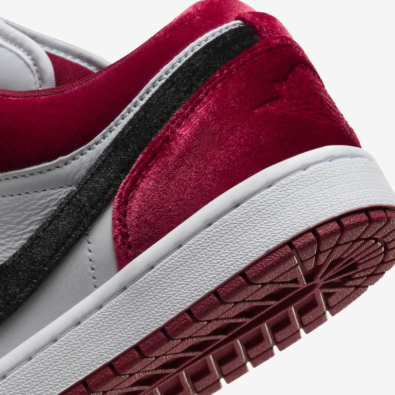 Tênis Air Jordan 1 Low SE Feminino - Foto 9