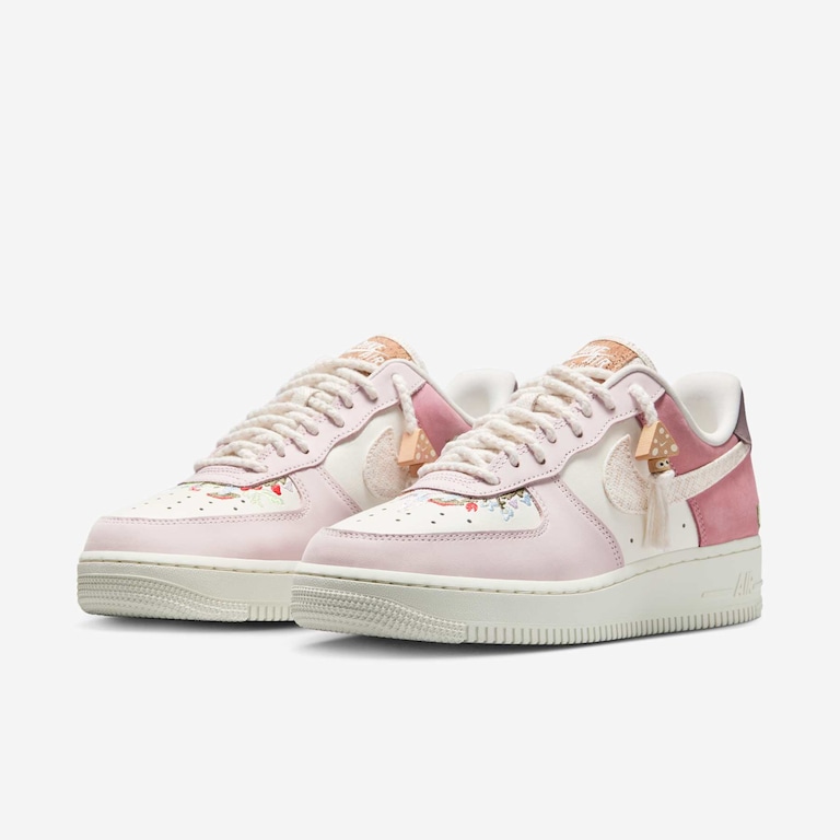 Tênis Nike Air Force 1 '07 LX Feminino - Foto 5