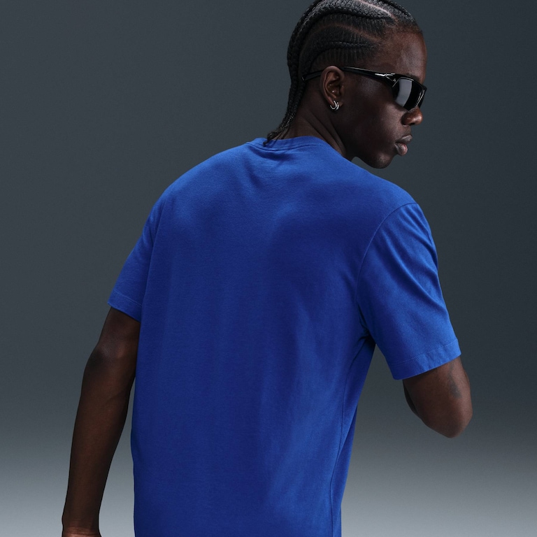 Camiseta Nike Chelsea Crest Masculina - Foto 2