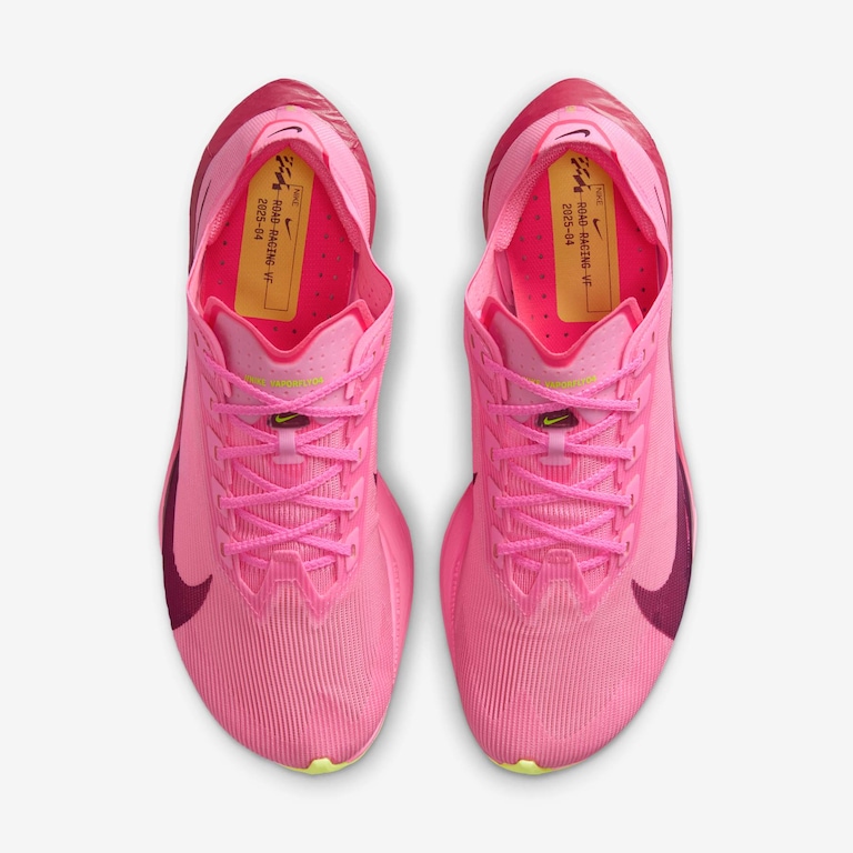 Tênis Nike ZoomX VaporFly 4 Feminino - Foto 4