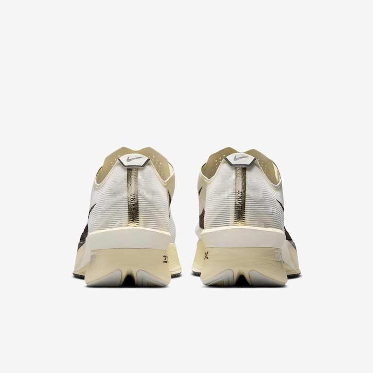 Tênis Nike ZoomX VaporFly 4 Masculino - Foto 6