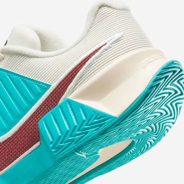 Tênis Nike Zoom GP Challenge Pro Premium Feminino - Foto 8