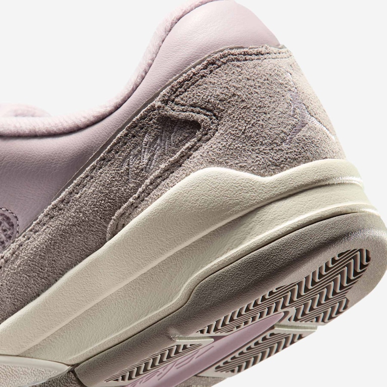 Tênis Jordan Fight Court Feminino - Foto 8