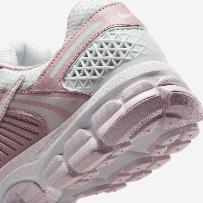 Tênis Nike Zoom Vomero 5 Feminino - Foto 8