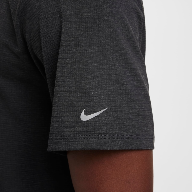 Camiseta Nike Dri-FIT Rise365 Masculina - Foto 5