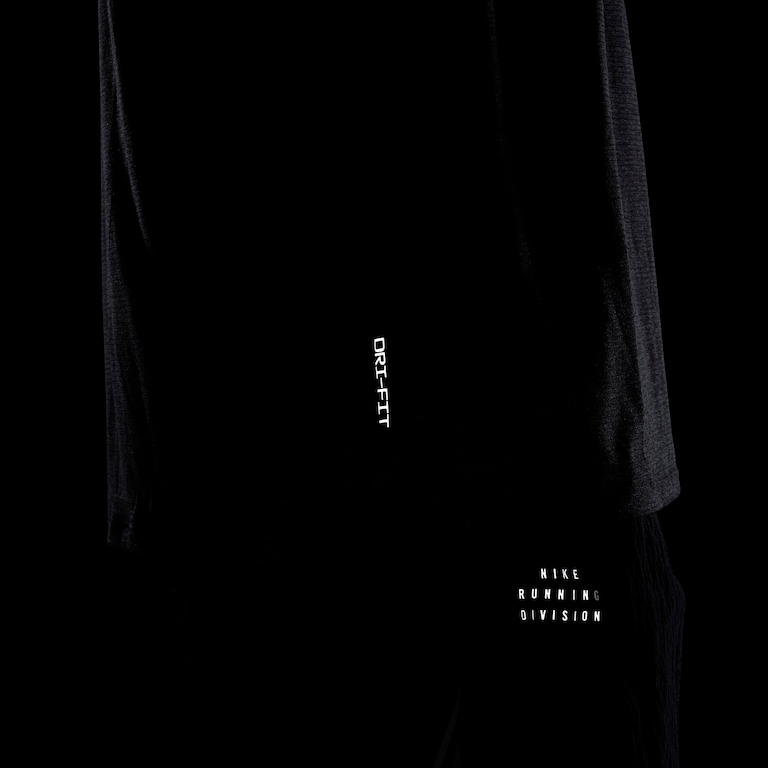 Camiseta Nike Dri-FIT Rise365 Masculina - Foto 9