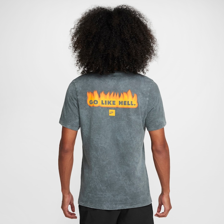 Camiseta Nike Sportswear DNA Masculina - Foto 2