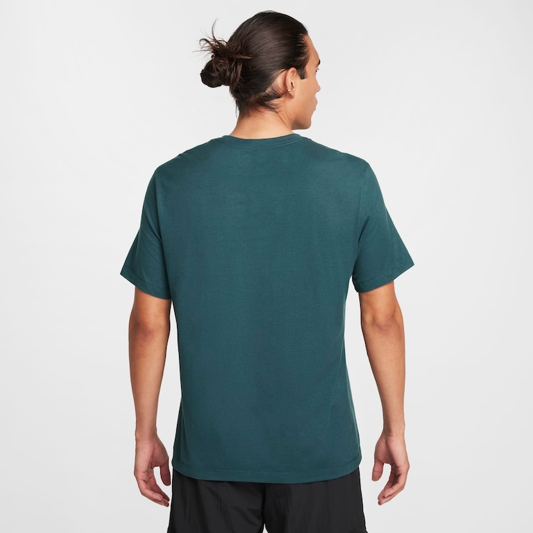 Camiseta Nike Sportswear Masculina - Foto 2
