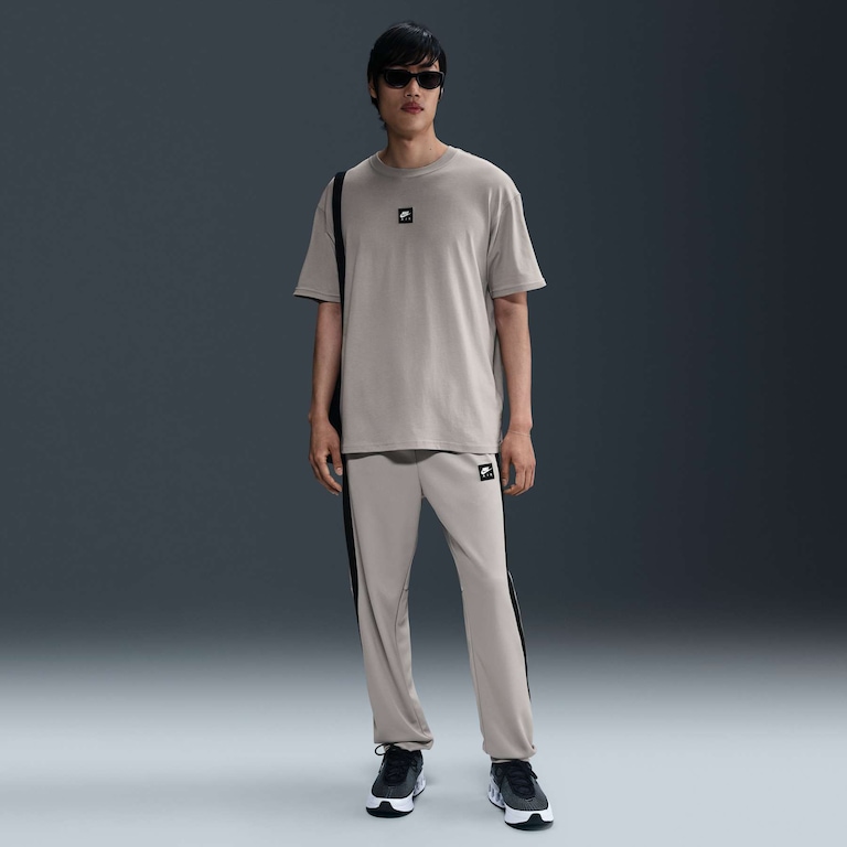 Camiseta Nike Max90 Air Essential Masculina - Foto 4