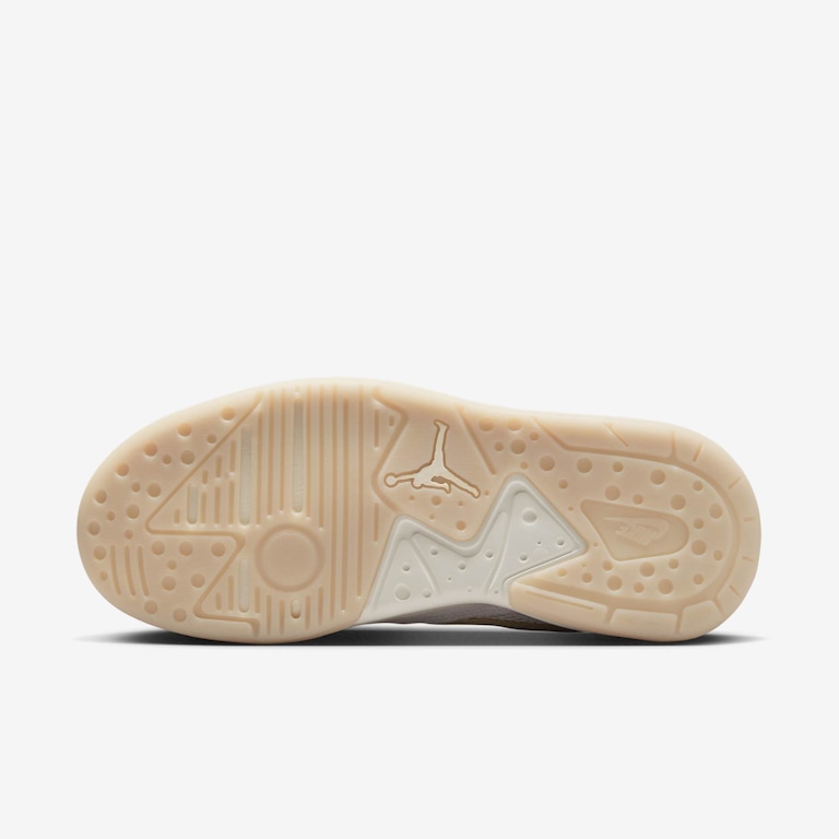 Tênis Jordan CMFT ERA Feminino - Foto 2