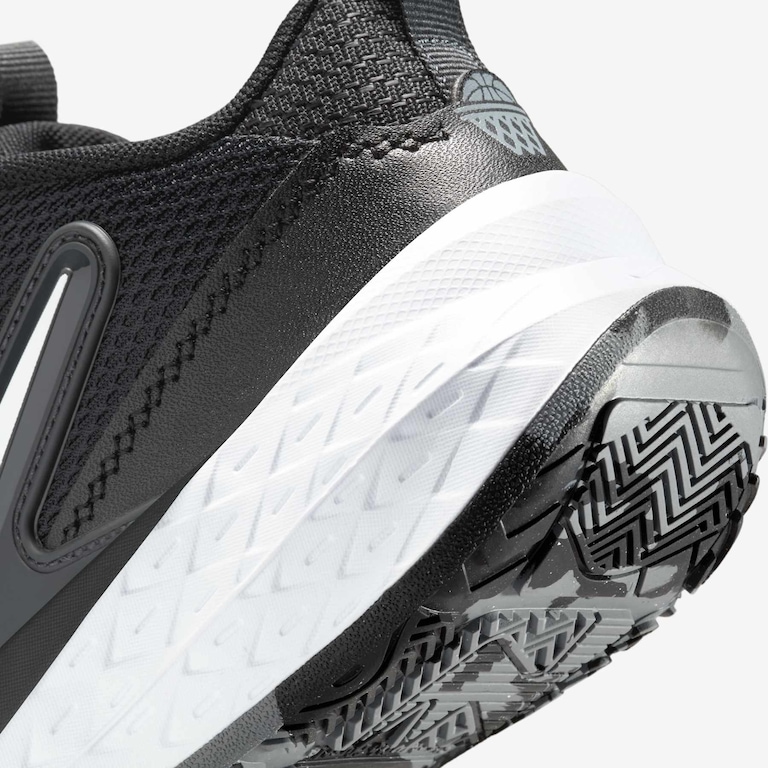 Tênis Nike Team Hustle D12 Infantil - Foto 8