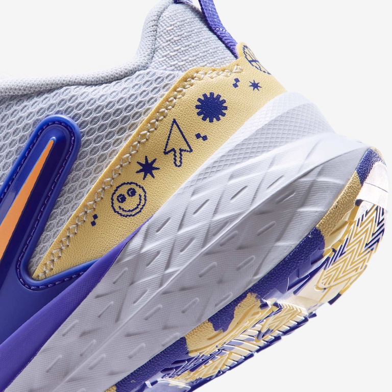 Tênis Nike Team Hustle D12 Infantil - Foto 8